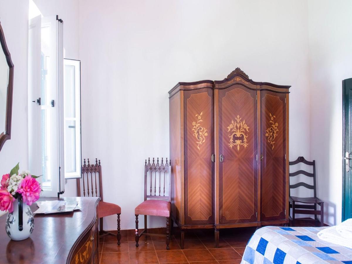 몬테모르오노보 House With Authentic Tiling And Antique Furniture 빌라 외부 사진